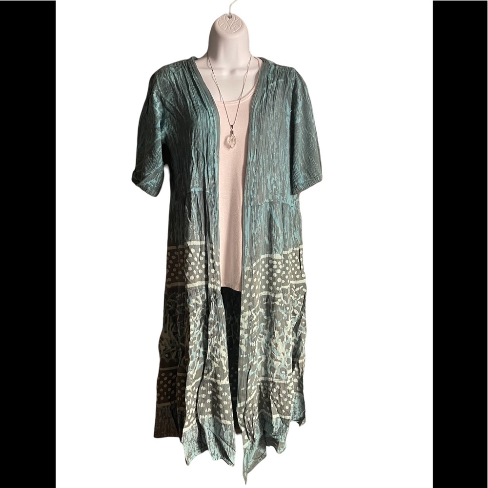 NWT.  CARDIGAN by Sacred Threads.  222410A.   BL/RD6